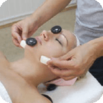 Массаж лица горячими камнями